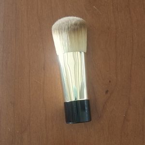 Chanel foundation brush